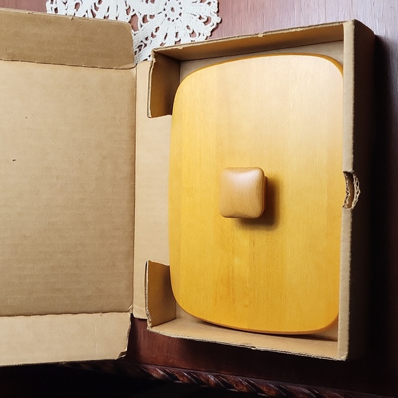 New Longaberger Basket Lid - Picture 1 of 6
